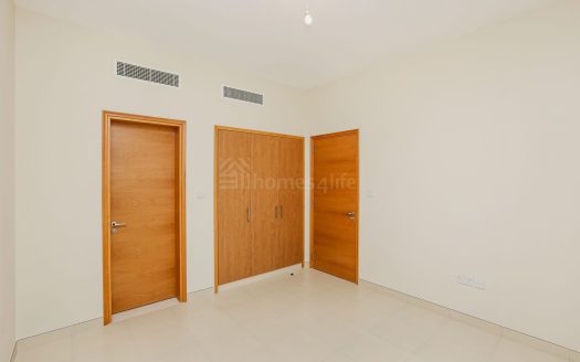 Luxurious 3BR Villa | Corner Unit | Bigger Plot