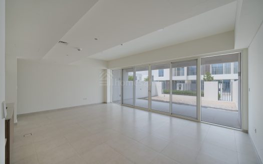 CLOSE TO POOL AND PARK | VAASTU | 3 BED + MAID