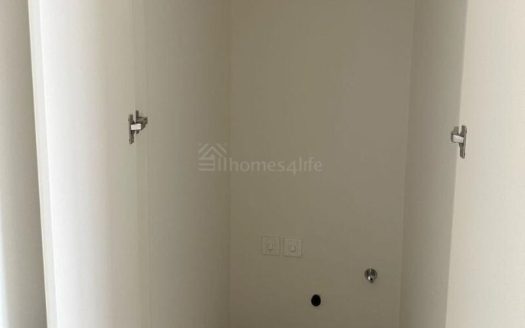 Single Row | Green Sikka | Near Pool