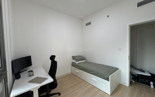 Spacious Unit | Vacant on Transfer | Exclusive