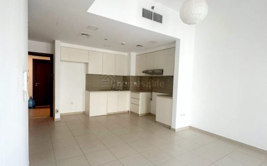 WELL MAINTAINED UNIT  | ON HIGH FLOOR | VACANT