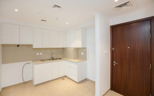 Pool View | Spacious | Lower Floor | Ready to Move